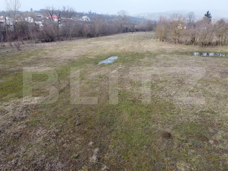 Teren de vanzare, 3470 mp, zona Ocnița