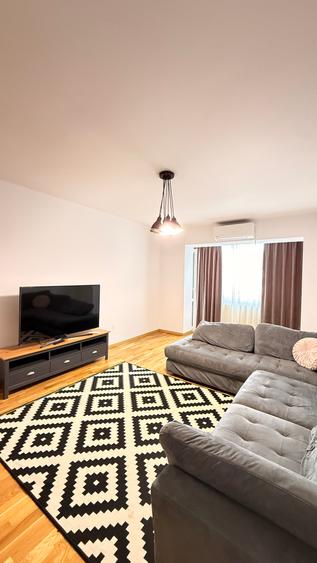 Casa de Cultură -Apartament spațios cu 3 camere, 75 mp, etaj 2 !