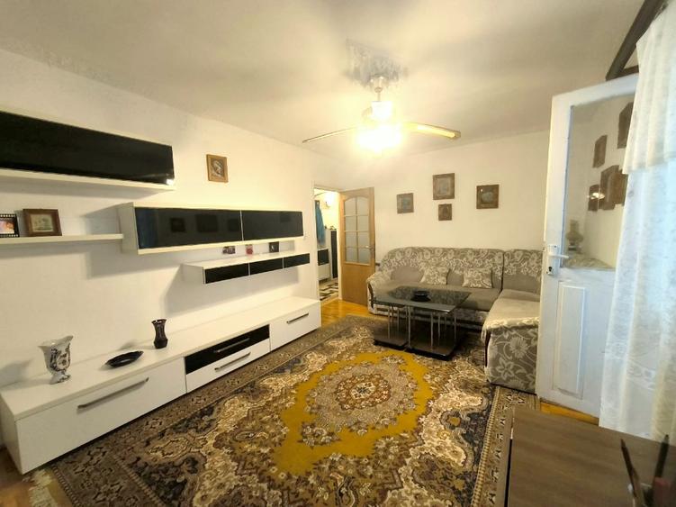 Apartament 3 camere decomandat, Parter/4, Parcul Tineretului