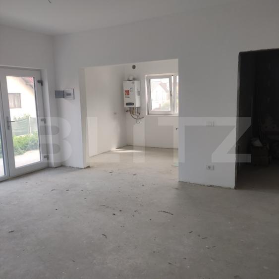 Apartament tip spațiu comercial cu terasă, 64 mp – zona Hlincea