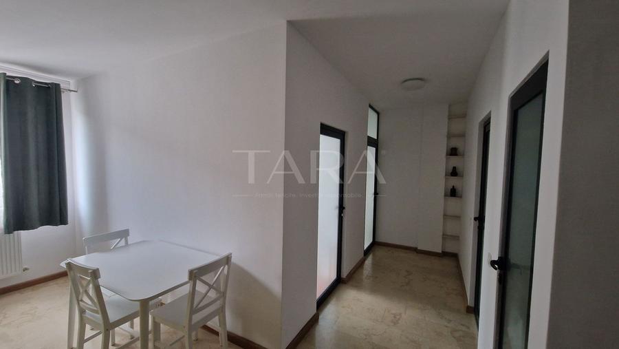 Apartament 2 camere decomandat, zona Vivo
