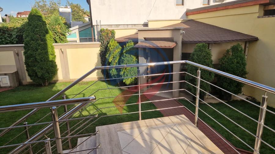 Casa / Vila zona Puskin D+P+E +terasa, 5 camere, 225 mp s. utila, 417 mp teren