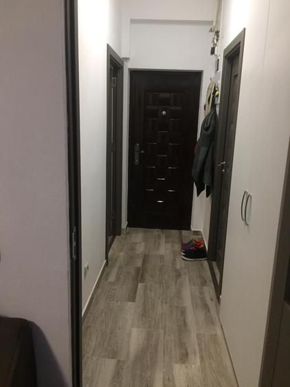 Apartament cu 2 Camere de vanzare Aparatorii Patriei metrou Dimitrie Leonida