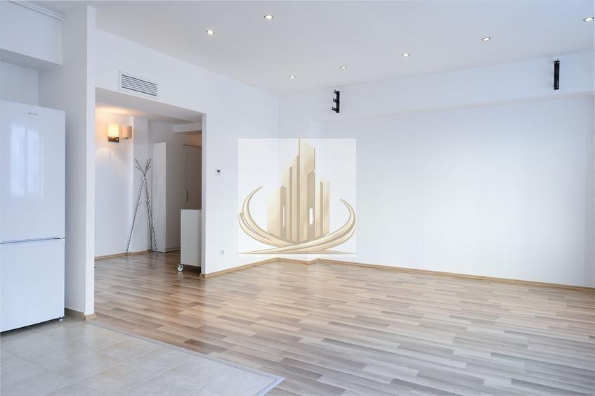 Apartament 3 camere | 2 băi | 84 mp | Etaj 10 Sector 4