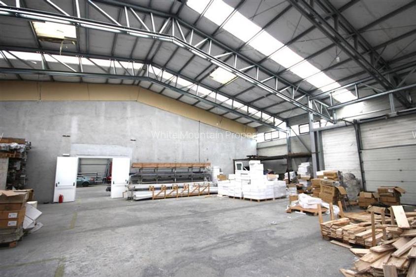 Proprietate pozitie exceptionala, teren 10,000 mp, deschidere DN1 36 ml, hala, b