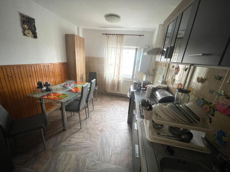 APARTAMENT 4 CAMERE | DECOMANDAT | 2 BĂI | ZONA CETATE