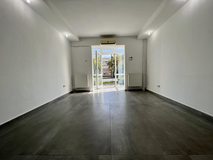 Spatiu comercial in zona LIDL (Bulevardul Saturn)