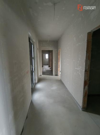 Casa individuala cu 4 camere si teren de 860 mp, zona Giroc