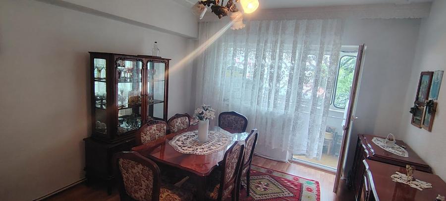 Apartament 2 camere etaj 1 la strada Primaverii