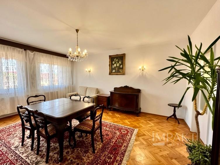Apartament cu 3 camere de 100 mp utili in zona Semi-Centrala