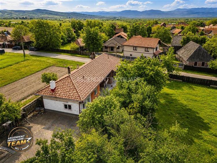 1.200mp teren si casa cu gradina inflorata, aproape de Targu Secuiesc: Belani - 12