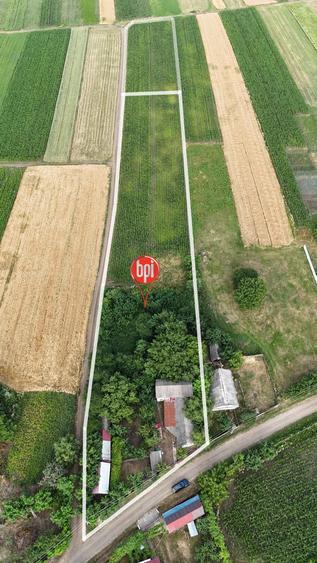 SE VINDE Gospodarie taraneasca, in Sat Valea Glodului, Com.Vulturesti, jud.SV