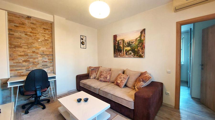 Apartament cu 2 camere si boxa in vila, in zona Mosilor - Foisorul de Foc