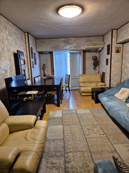 De vanzare apartament 4 camere zona Decebal - Alba Iulia