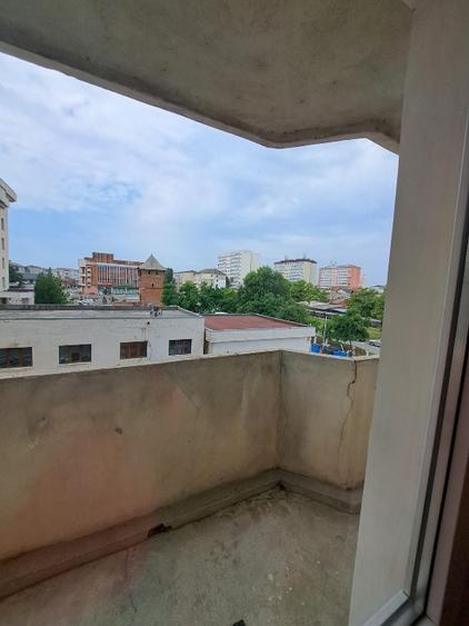 Apartament 3 camere de vânzare – Târgoviște, Micro 11 (în spatele Tribunalului