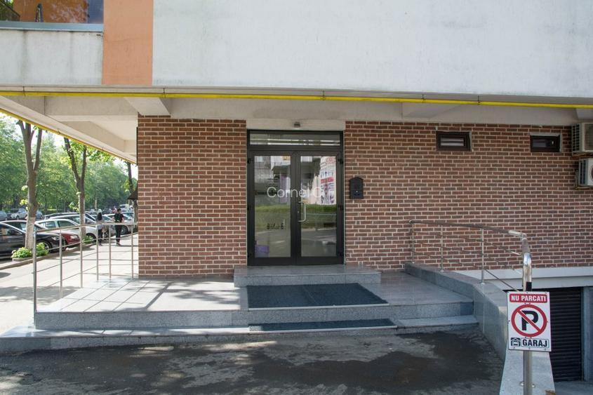 Proprietar - inchiriez spatiu comercial in zona City Park Mall - 4