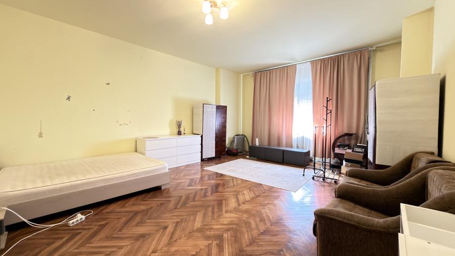 Apartament 1 camera, 42 mp utili, etaj 3, lift - zona Medicina