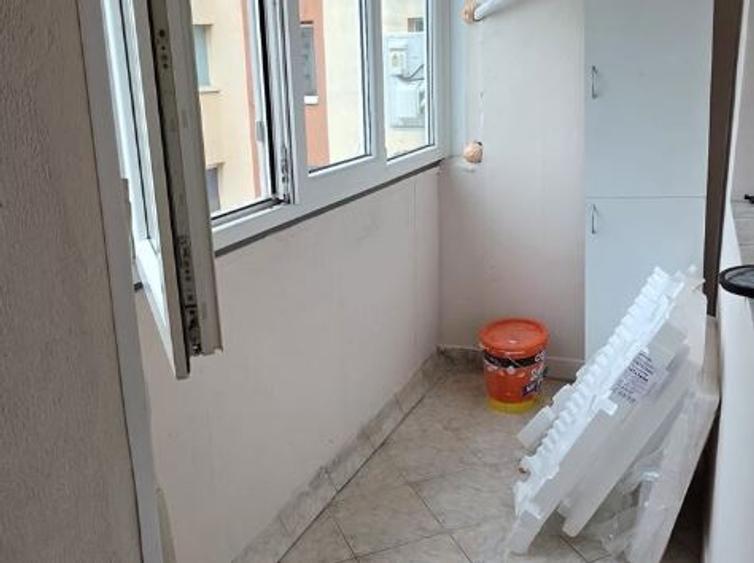 Dristor,Metrou,bl.1982,reabilitat,DECOMANDAT,mobilat,utilat,balcon inchis,AC