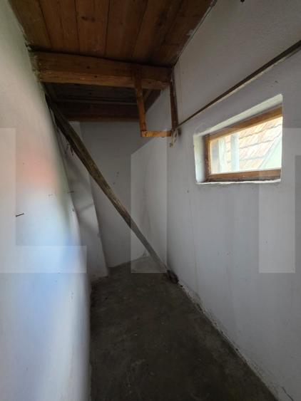 Casa traditionala din caramida in satul Anghelus