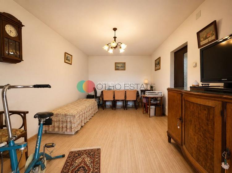 2 Camere Crangasi - Ceahlau | 59 Mp - Bloc 1984 | Comision 0% - 3