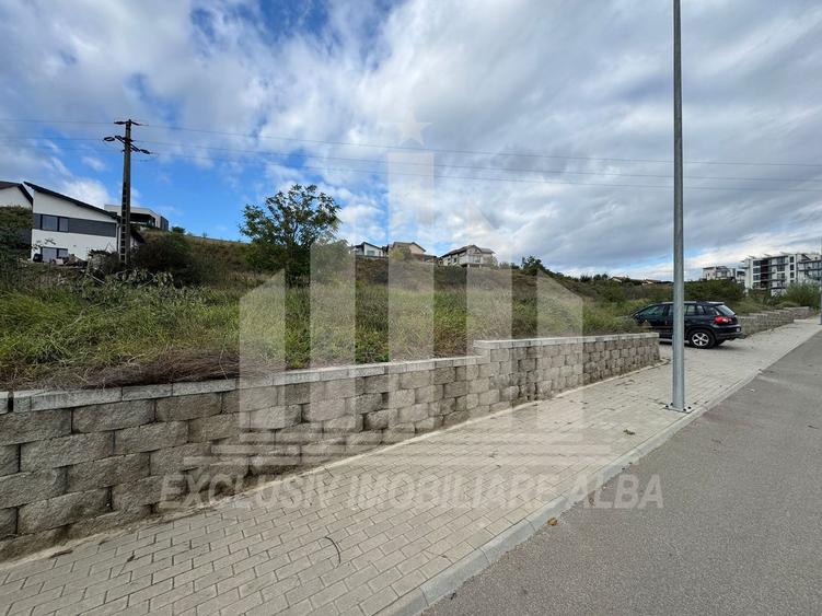 Teren intravilan | Pentru bloc P+3 | 2900 mp | Cetate-Paclisa