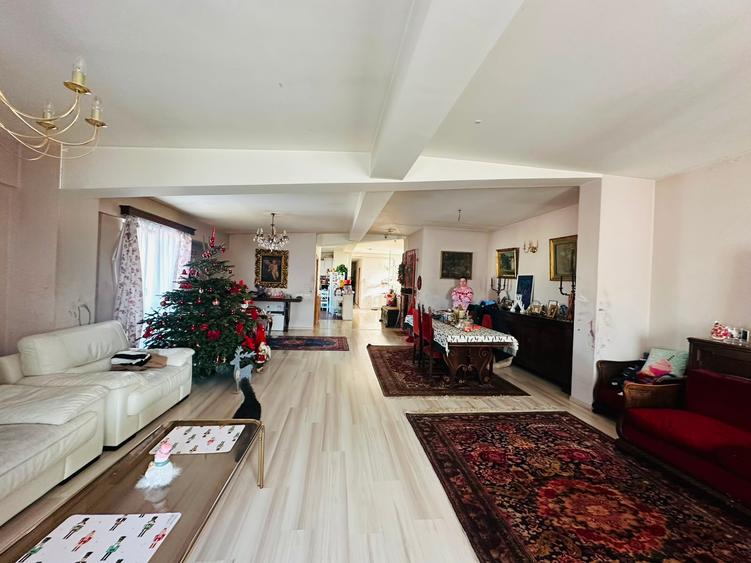 Duplex exclusivist cu lift privat - zona Polona - Eminescu