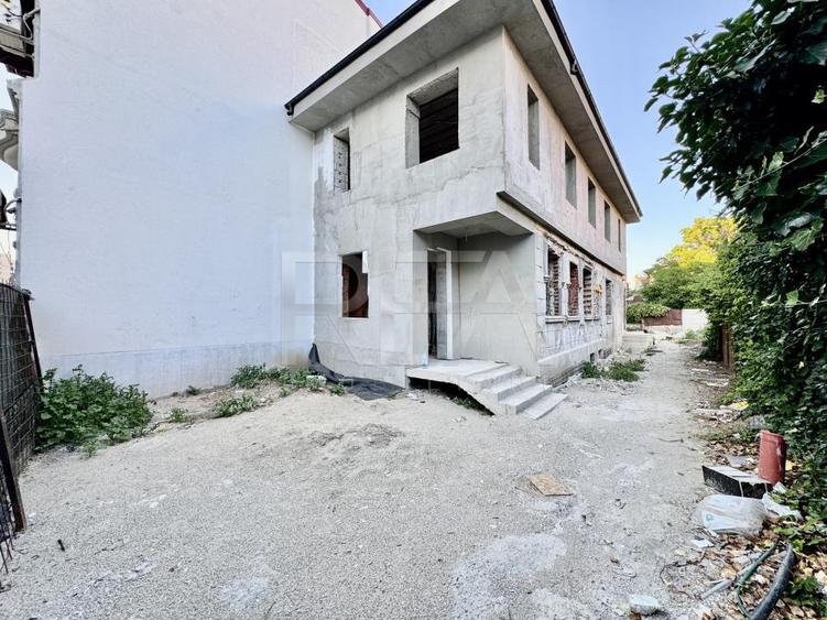 Vilă la gri în zona Polonă lângă Ambasada Turciei