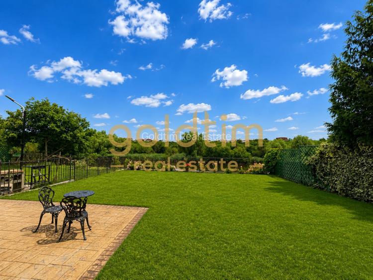 CASA INDIVIDUALA / IESIRE LAC / PRIVELISTE SUPERBA / LUX / ROND OMV - 37