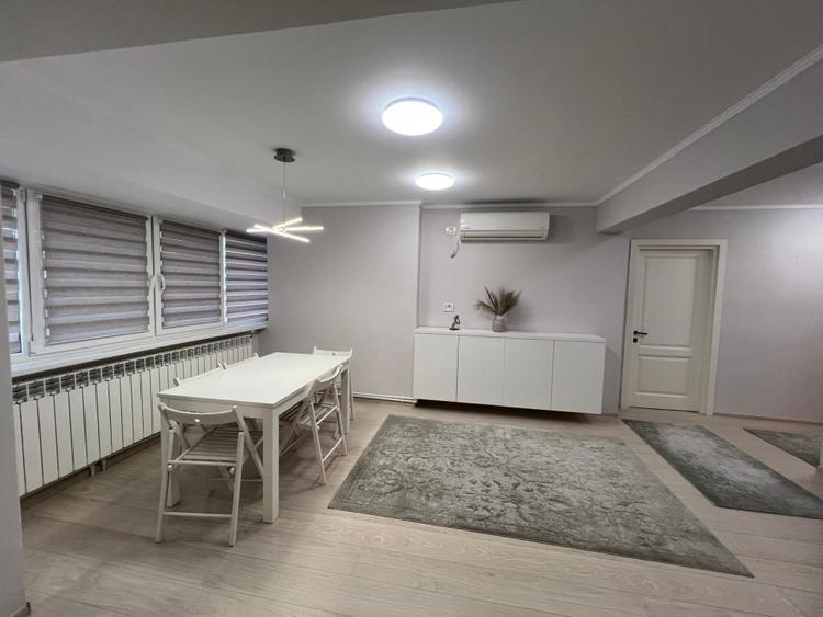 E3, 3 camere 100 mp, mobilat si renovat modern centrala, termica