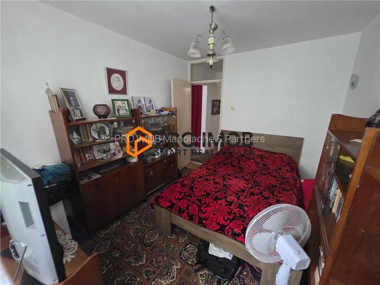 Apartament 4 camere cf 1 decomanda zona Centrala - 4