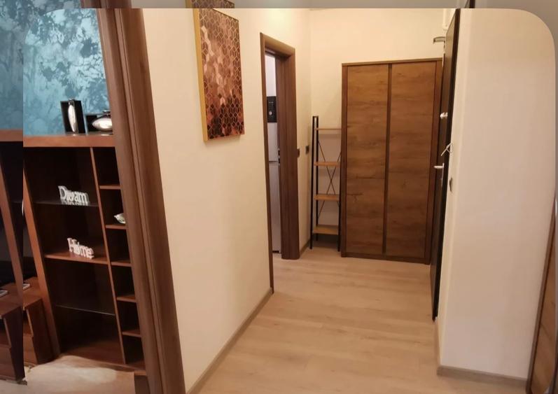 Închiriere garsonieră Exigent Plaza cu loc de parcare