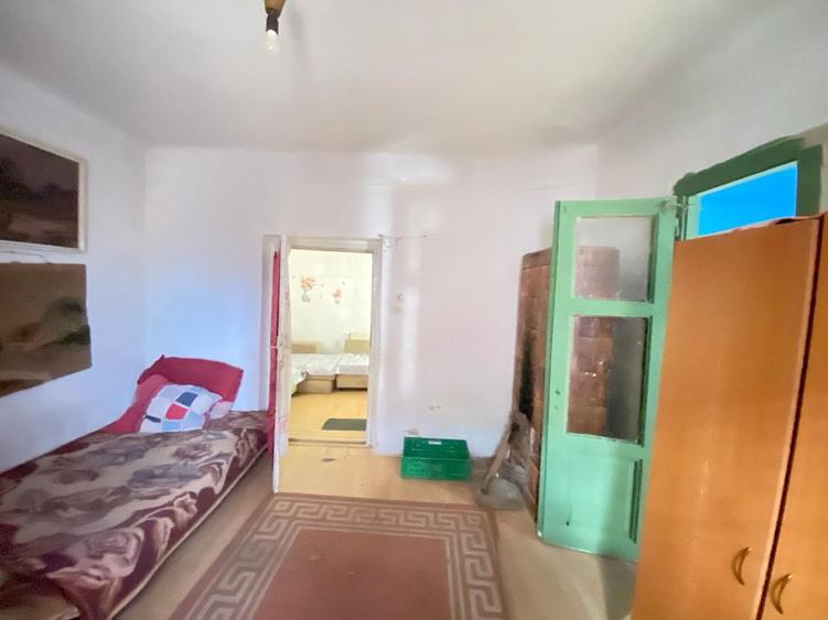 De vanzare casa 3 camere in Lugoj.
