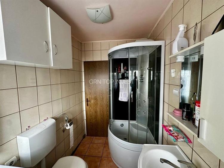 Apartament modern 3 camere la mansarda zona Semaforului - 8