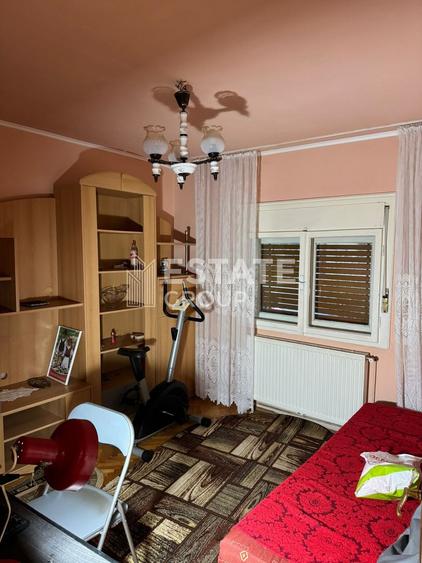 Apartament 3 camere decomandat, Girocului