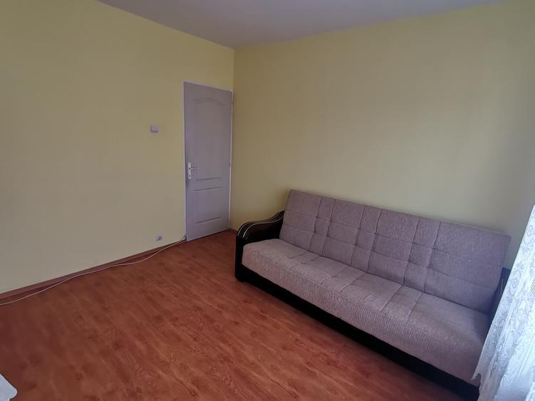 INCHIRIEZ apartament 2 camere decomandat ,zona Strand