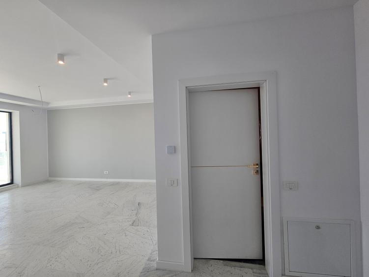 MAMAIA NORD | Vedere Laterala la mare | Bloc Finalizat