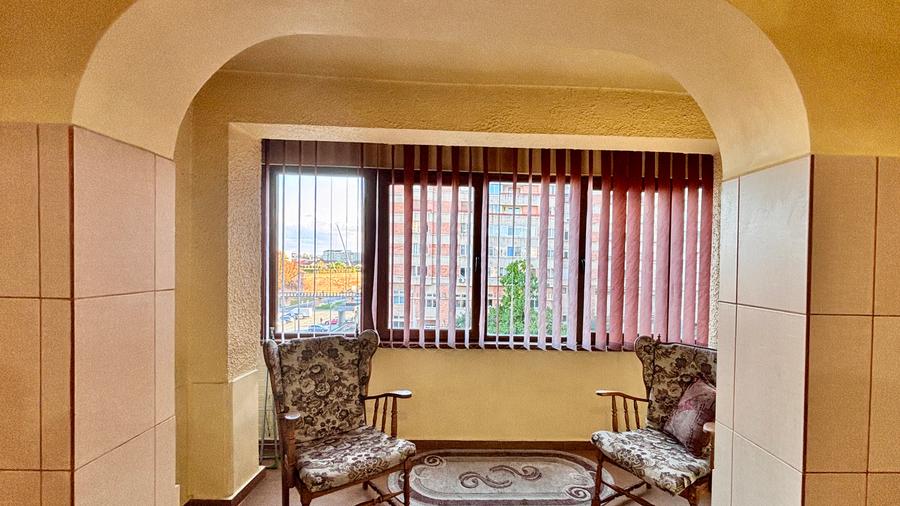 Apartament 3 camere in Centrul Civic al Oradiei, mobilat si utilat
