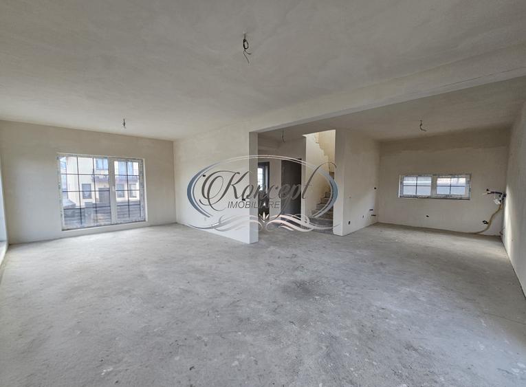 Casa spatioasa cu garaj in Chinteni