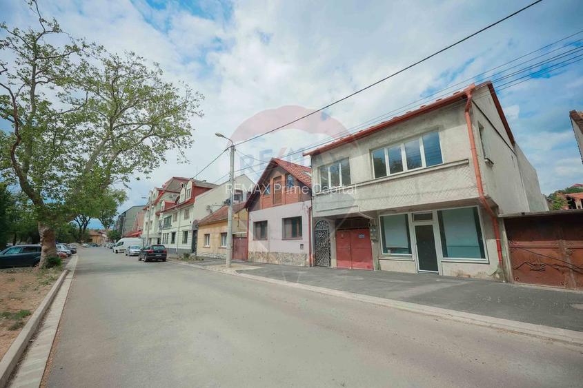 Casă / Vilă cu 3 camere de vânzare în zona Centrală- Parcul Brătianu - 5