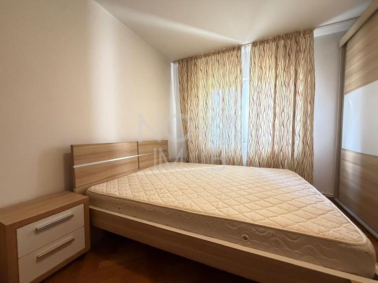 Apartament 3 camere,  Str. Constantin Noica