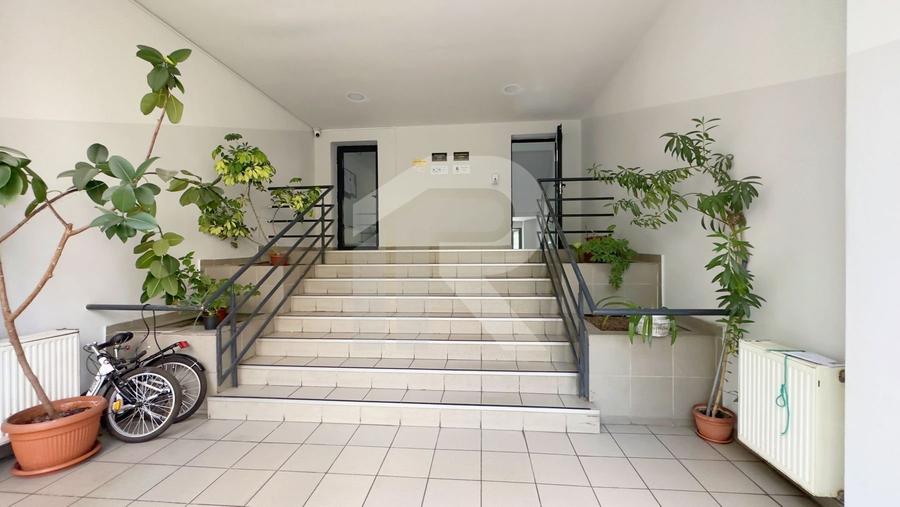Spatiu birouri Mihalache -Turda in imobil mixt, 33 mp, centrala gaze proprie