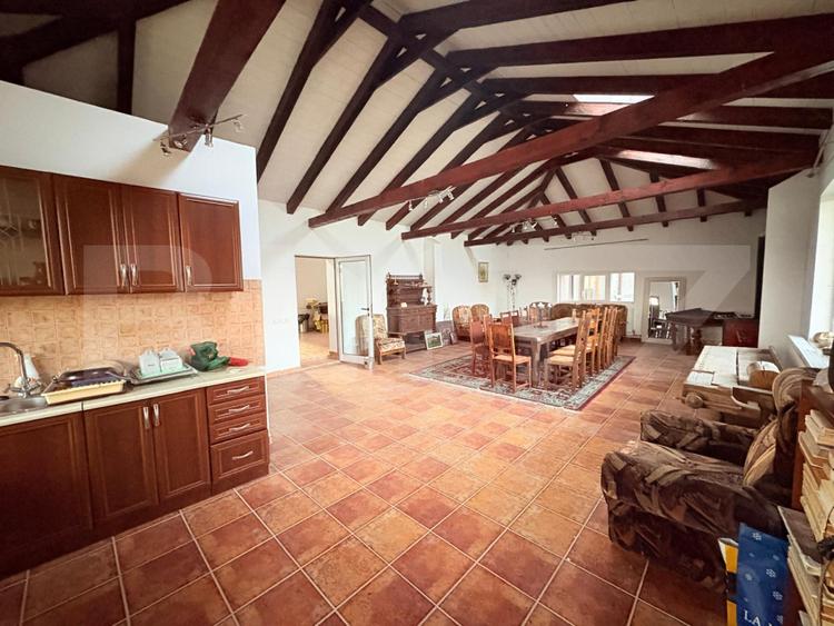 Casă de vânzare, 534 mp, teren 16.351 mp, zona Sud-Est