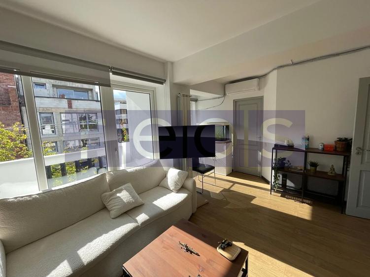 VANZARE | VILA DEOSEBITĂ | ZONA PARC CIRCULUI BARBU VACARESCU | 450MP