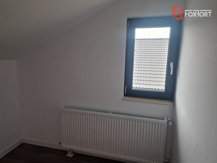 Duplex de vanzare cu 3 camere - zona Mosnita Noua