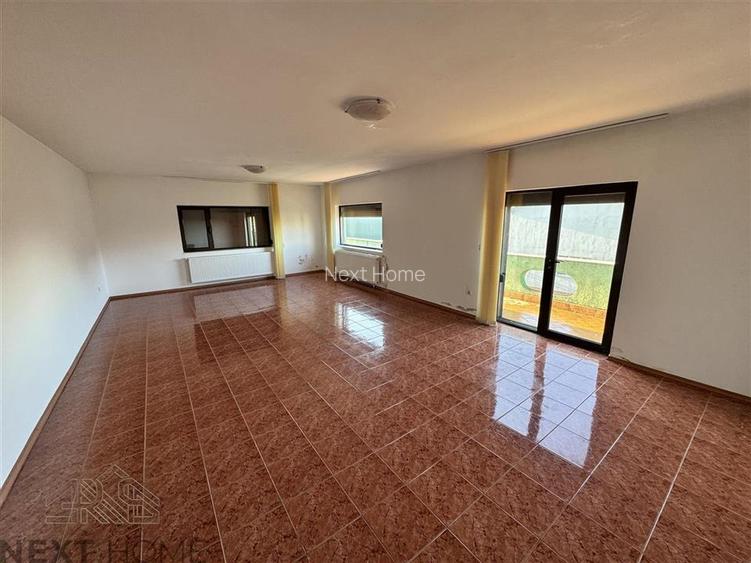 CASA  DE VANZARE BOTARLAU - 12