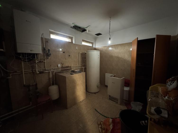 Spațiu pentru birouri, 400 mp utili, 1300 mp teren, zona Eugen Ionesco