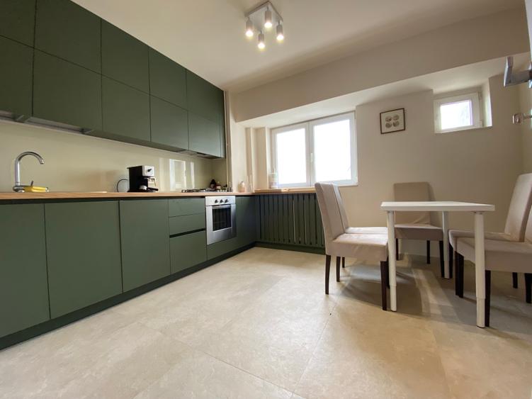 Lovely 3 bedroom apartment transformed into 2 bedrooms next to the Unirii Square