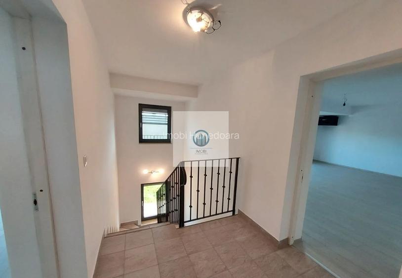 Vila deosebita în loc Simeria, zona ultracentrala