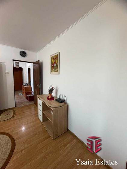 INEL 2 - EXCLUSIVITATE LA VANZARE - 3 CAMERE SEMI CONFORT MAXIM - GAZE - PARCARE