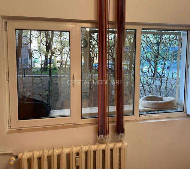 Apartament 3 camere, Decomandat. Bld. Al. Obregia, zona Vatra Dornei.